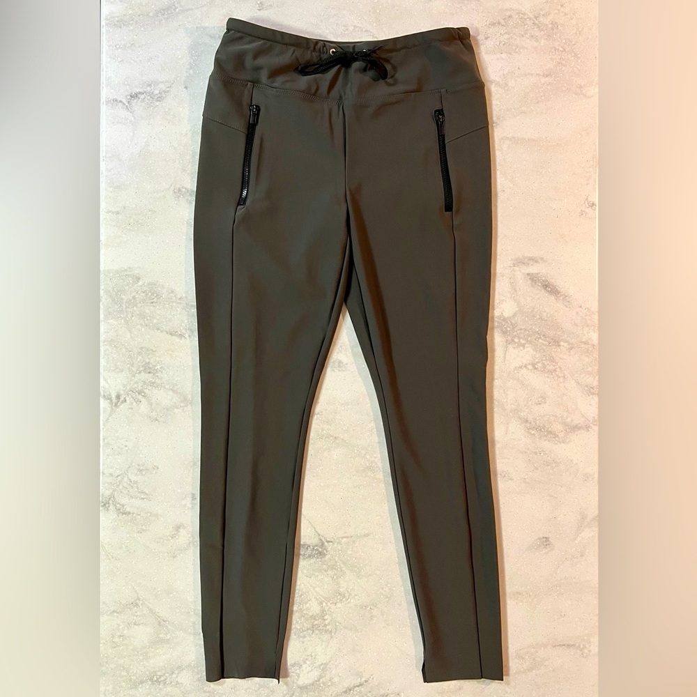 EUC Athleta Hybrid Ankle Pant Size LT